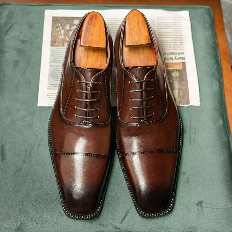 High End Men'S Formal Wear - ビジネスフォーマルウェア 小さめスクエアトゥ 高級牛革製メンズ三連オックスフォード革靴