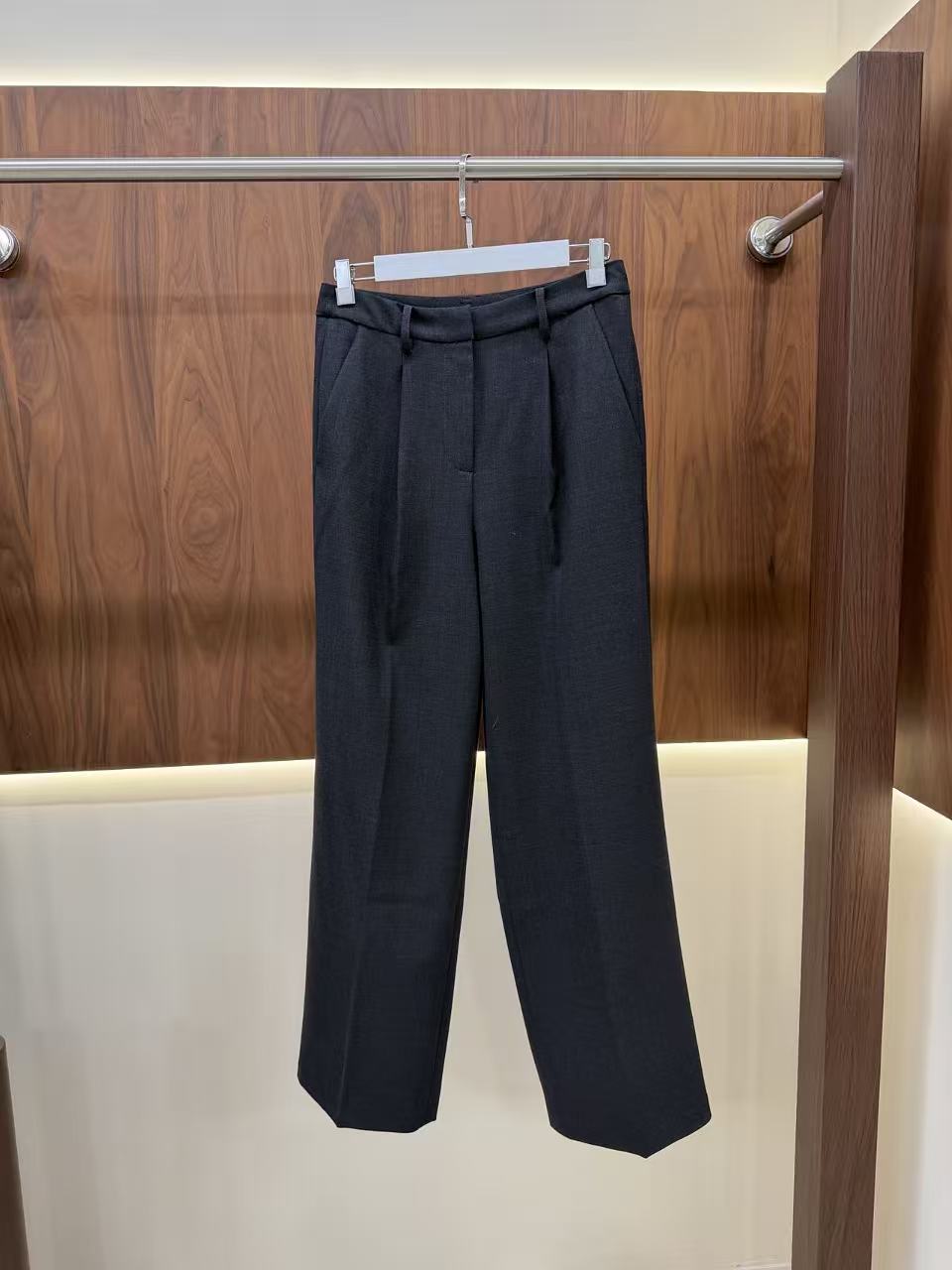 襟付きカーゴクロップドジャケット＆ハイウエストワイドレッグパ - Wool Suit Jacket のレビューと価格